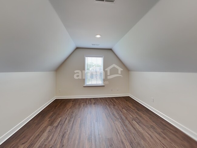 Building Photo - 2518 Auldridge Dr Rental
