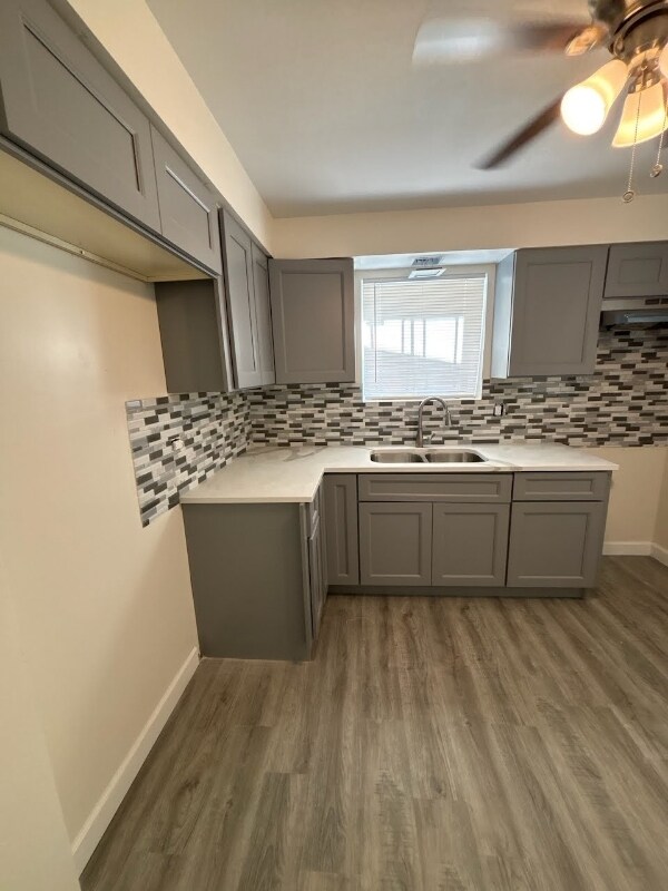 Photo - 14605 Des Plaines St