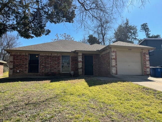 Photo - Dallas home over 1200 sqft!