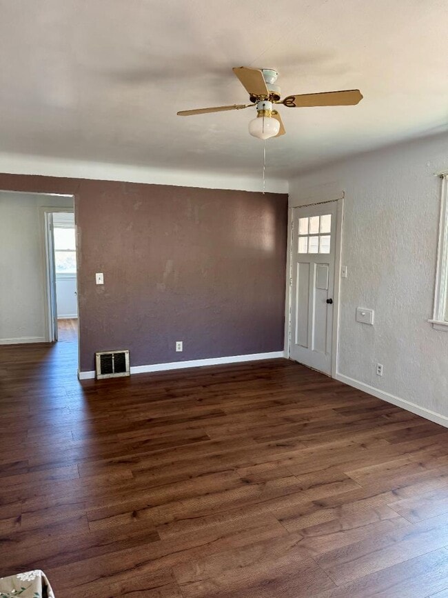 Photo - 1323 Cherry St