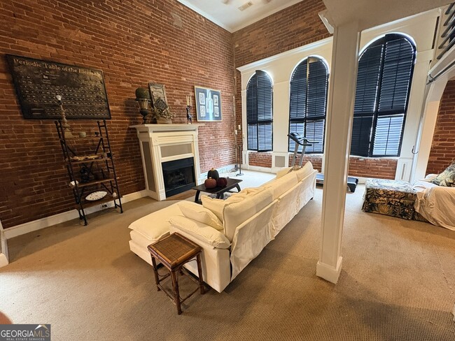 102 N Hill St Unit 304