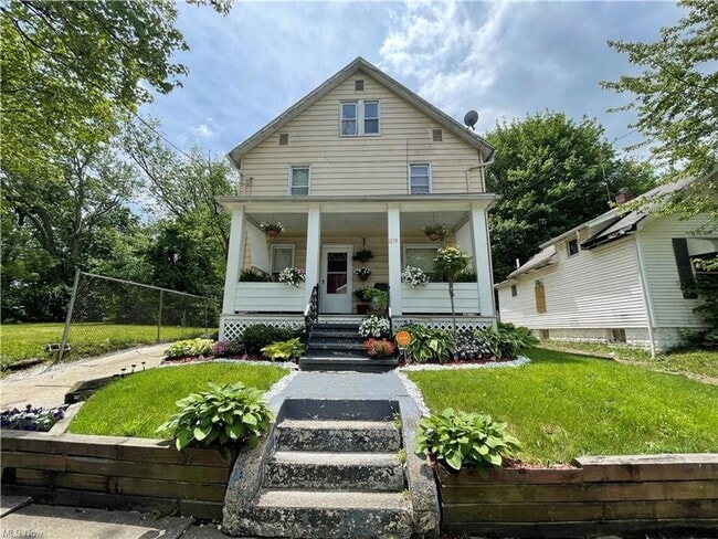 Building Photo - Section 8 Accepted! Rental