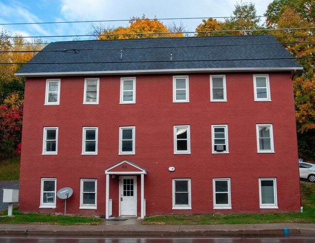 61 Malletts Bay Ave Unit A