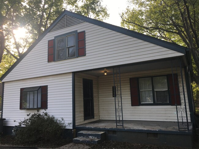 Building Photo - 4146 E 1st St Rental
