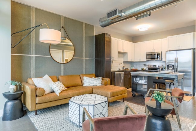 Chatum: 1 Bed/ 1 Bath - Living Space