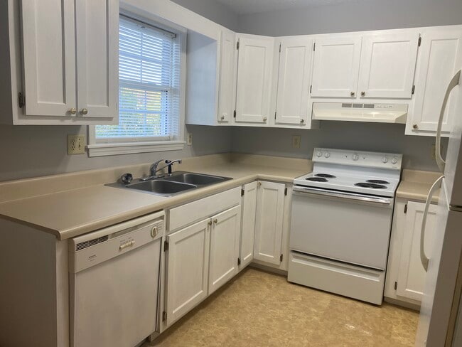 Photo - 1030 Jim Fox Rd Unidad Jim Fox Apts