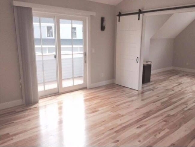 Photo - 1379 MA-28A Unit C2