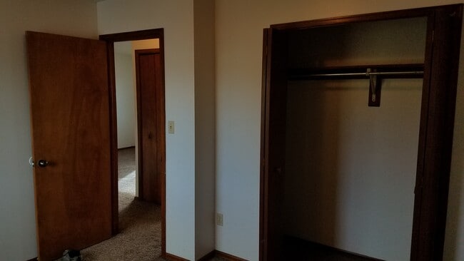 Building Photo - 6646 Provincial Dr Unit 6646