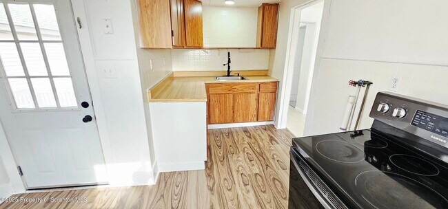 Photo - 130 S Rebecca Ave