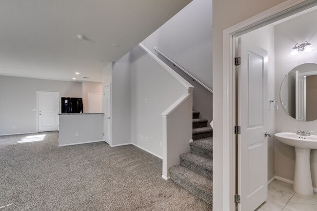 Photo - South West/ Mountains Edge 3 BD, 2.5 BA GATED COMMUNITY HOME