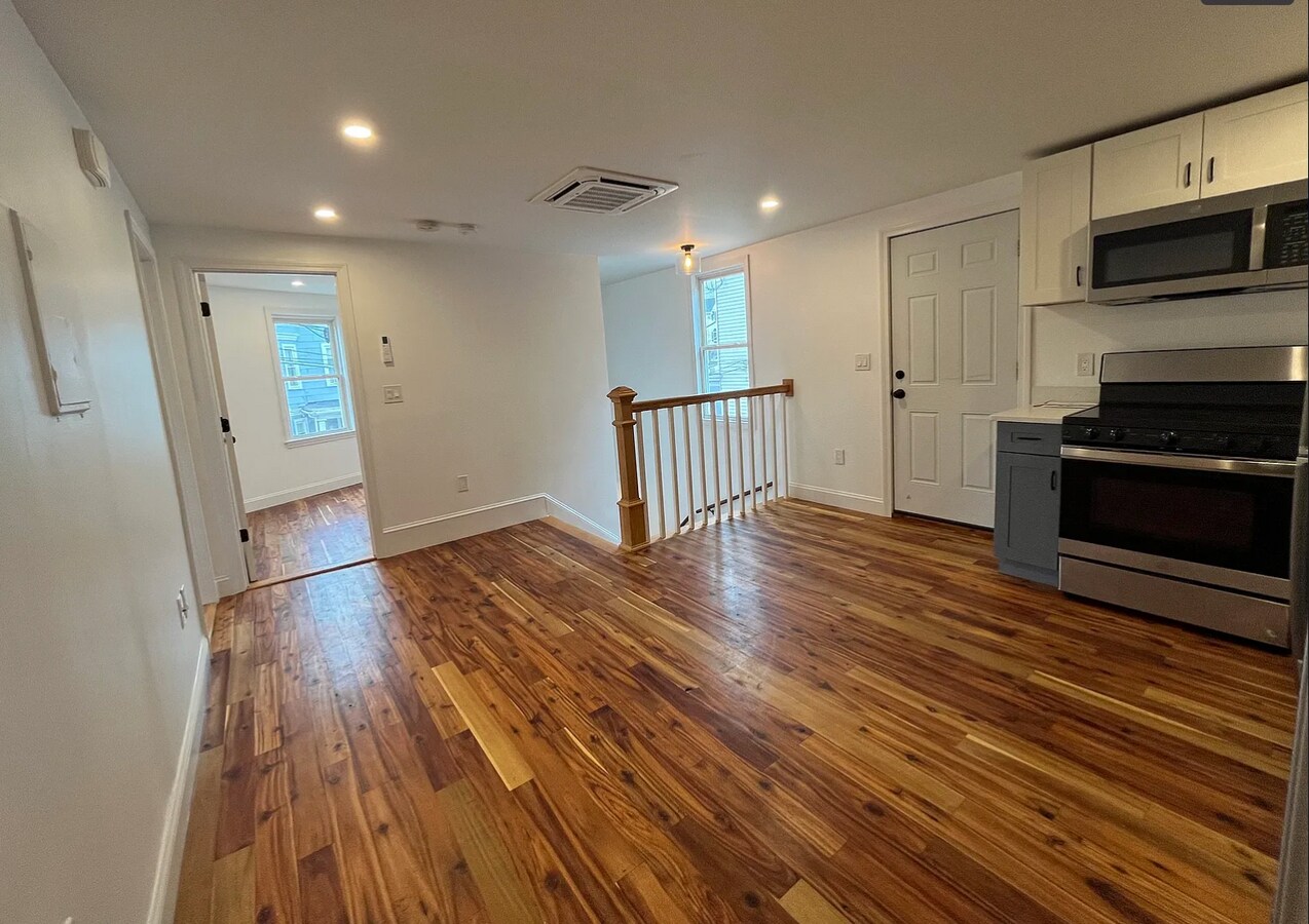 Photo - 305 Carter St Unidad 305