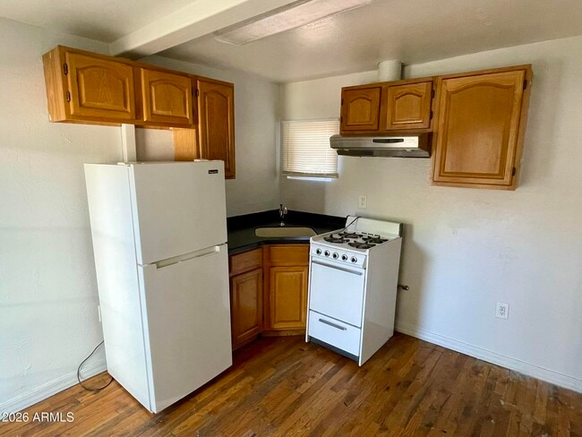 1216 W Roosevelt St Unit 2