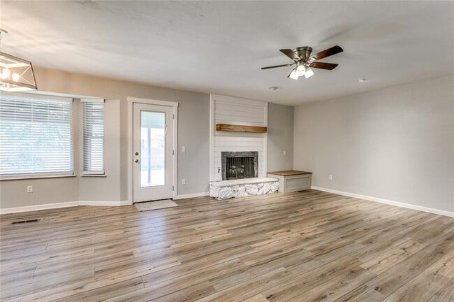 Photo - 1022 Garden Grove