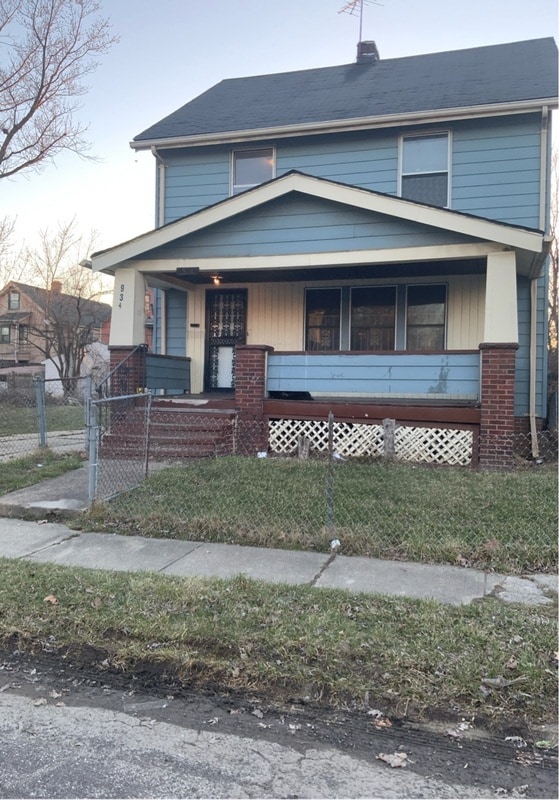 Building Photo - 934 E 129th St Rental