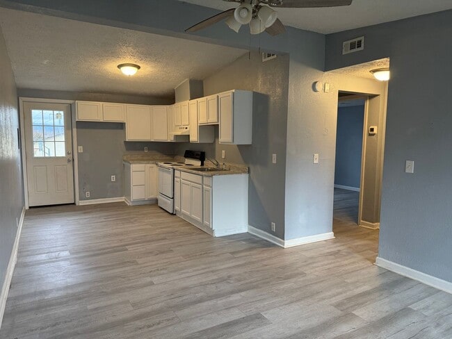 Photo - 155 Tamarack Dr Unit 155 Tamarack Dr. s 4