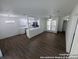 Building Photo - 953 Serenade Dr Rental