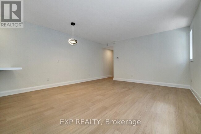 Photo - 533 Broadhead Ave