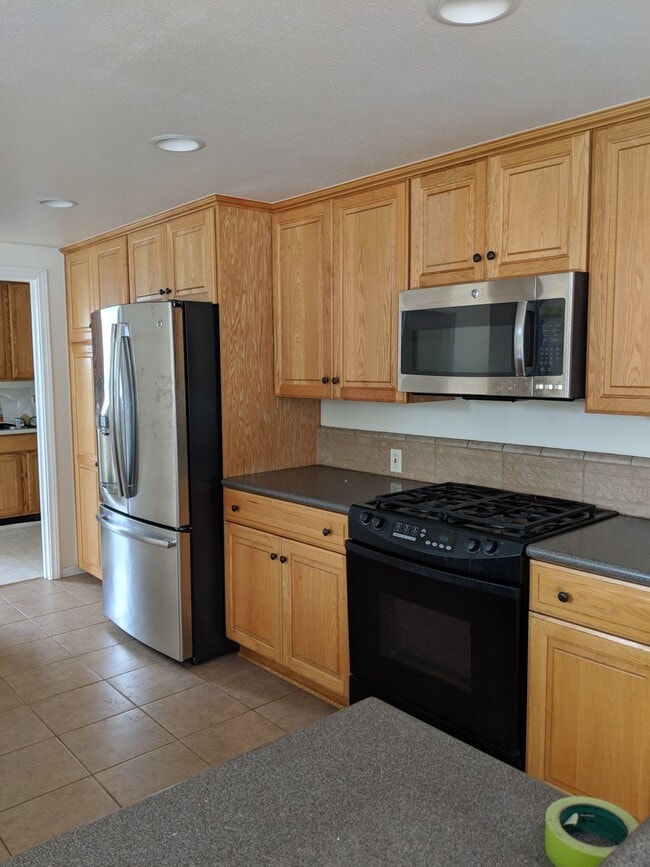 140 Sylvan Dr