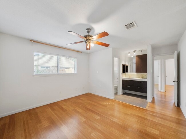 Photo - 1223 Bramblebury Dr
