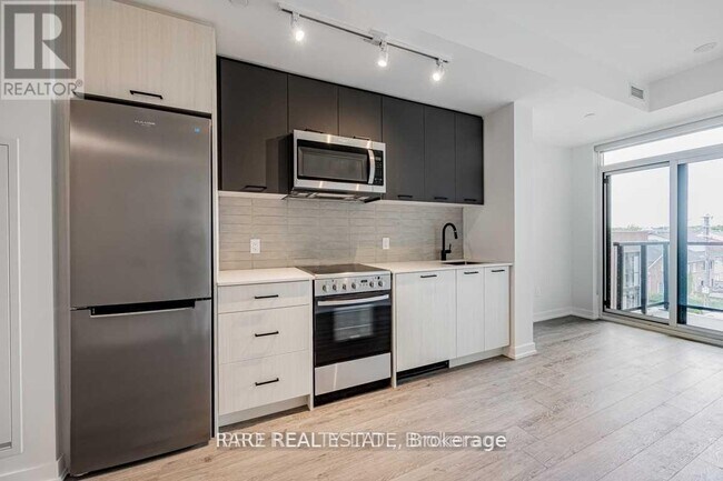 Photo - 2300 St Clair Ave W Unit 415