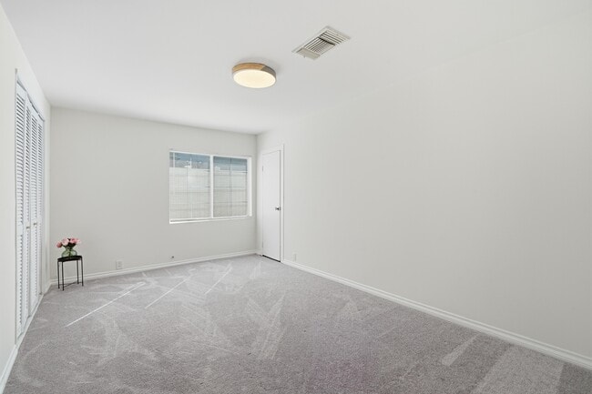 Photo - 6120 Case Ave