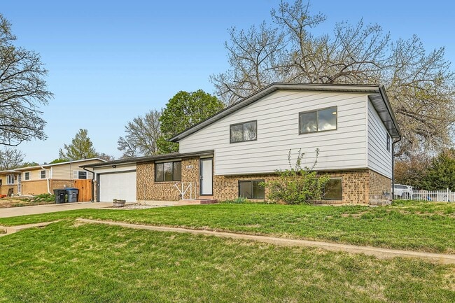 Photo - 1430 Lashley St