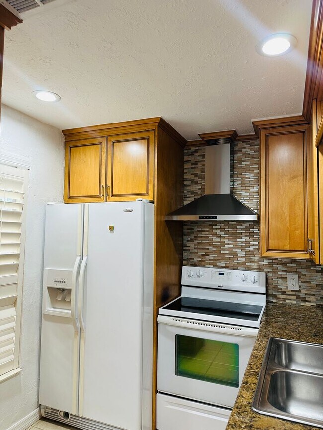 Photo - 4514 SW 8th Pl