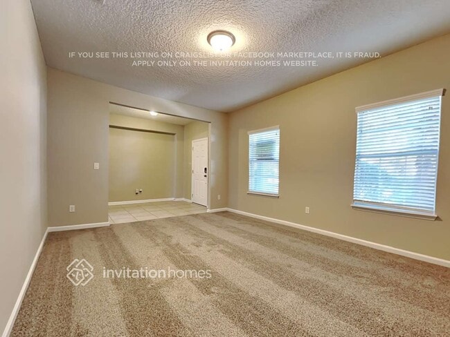 Photo - 517 Southwood Way