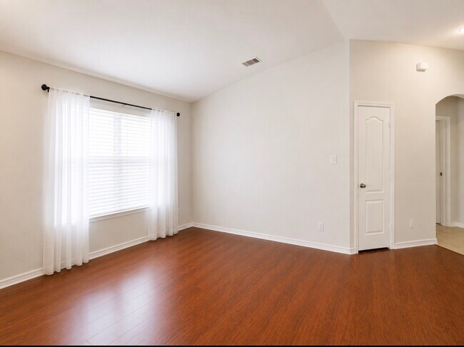 Photo - 1318 Colonial Manor Dr