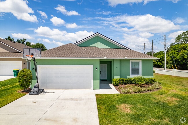 78 Eleven Oaks Cir Eustis, FL 32726-4300