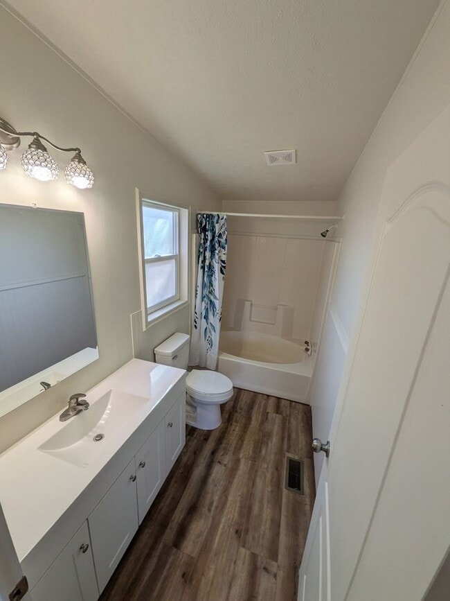 Photo - Fallon 3 Bedroom on Large Property