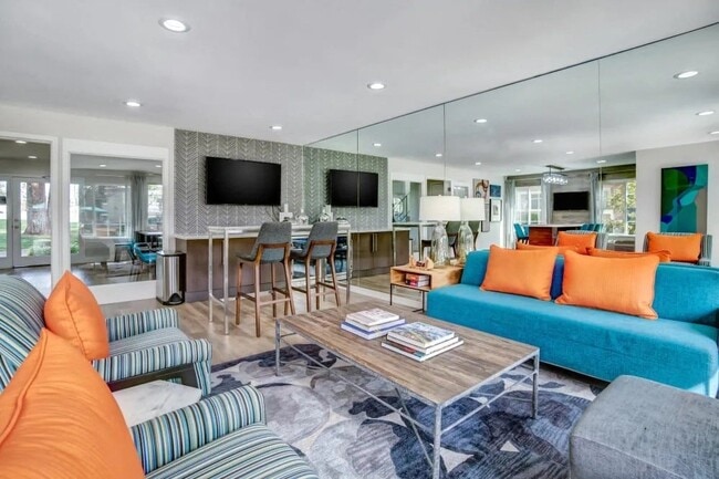Los Gatos Landing