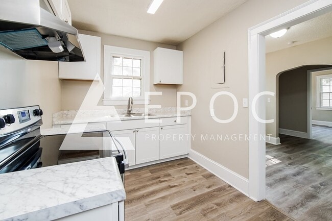 Photo - 243 S Windsor Dr