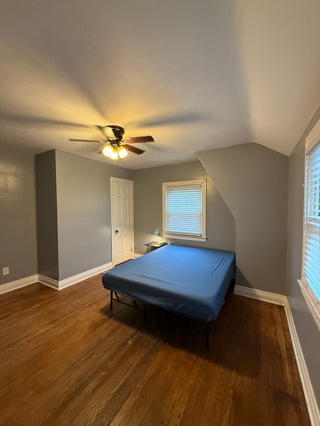 Photo - 1826 Cypress St