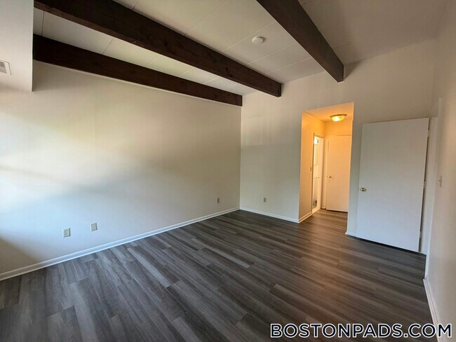 Photo - 14 Westgate Dr Unidad 205