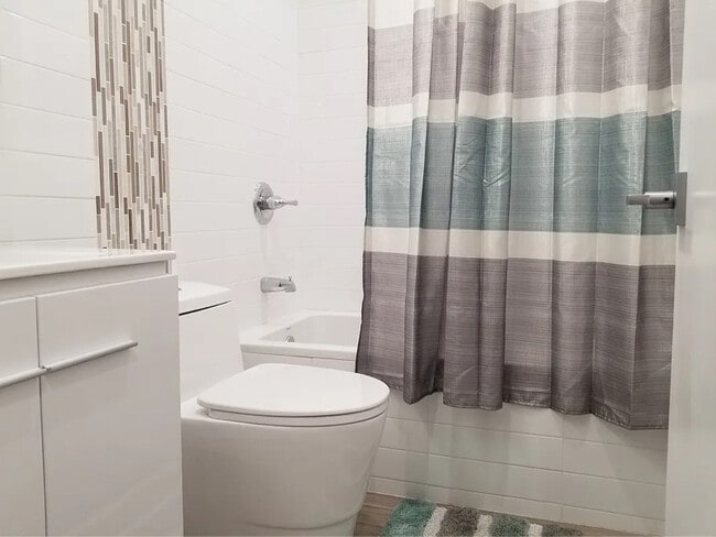 Photo - 315 Alexander Ave Unit 2