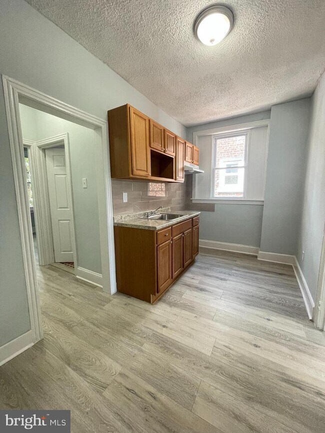 Photo - 5113 N 13th St Unit #3