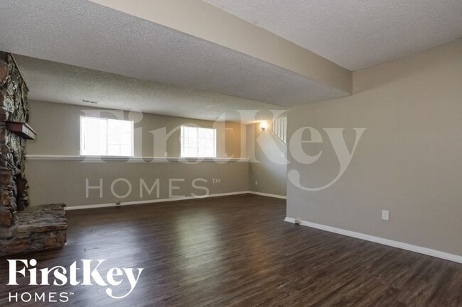 Photo - 4321 Castle Heights Dr