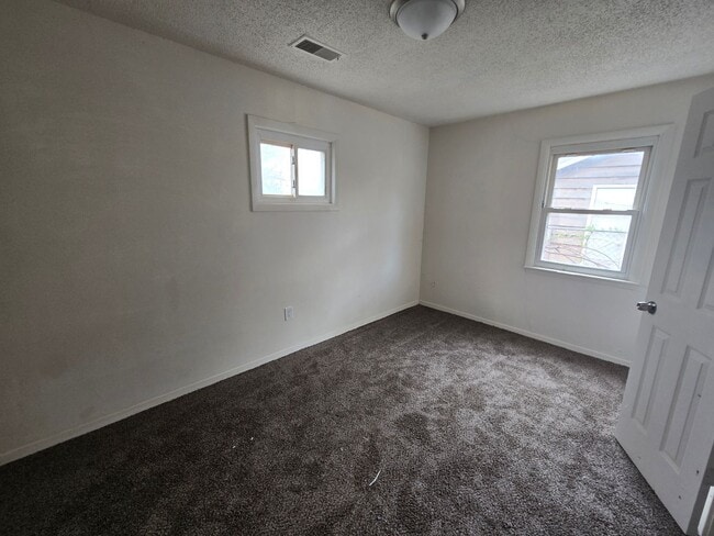 Photo - 3 bed 1 bath house