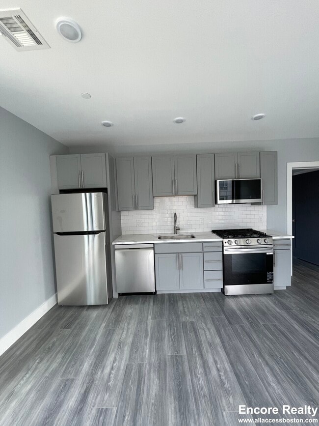 Photo - 365 Western Ave Unidad 307