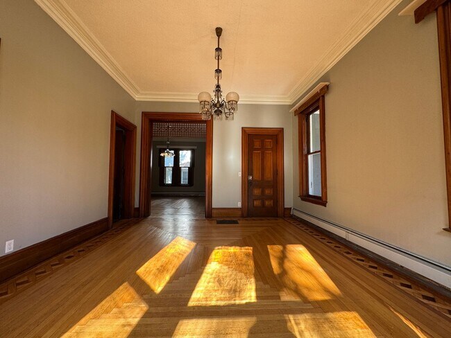 349 6th Ave S Unit #1