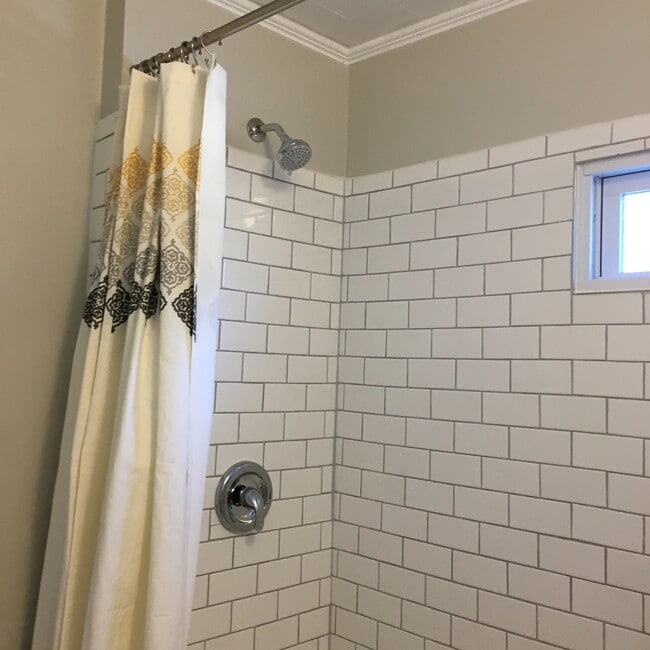 42 -44 West Main St Unit 42 W Main Street