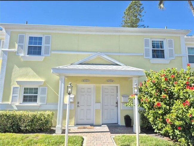 Photo - 3739 Pompano Dr SE