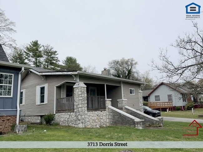 Photo - 225 N Germantown Rd
