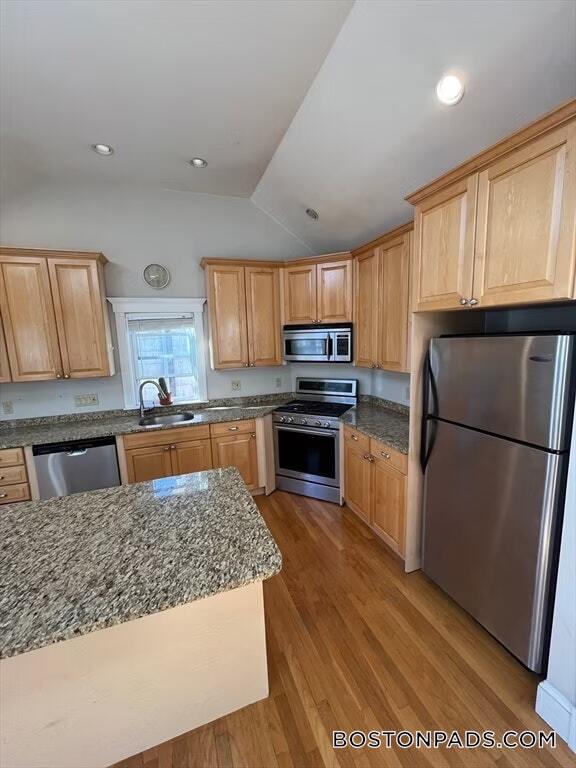 Photo - 117 Columbia St Unidad 2