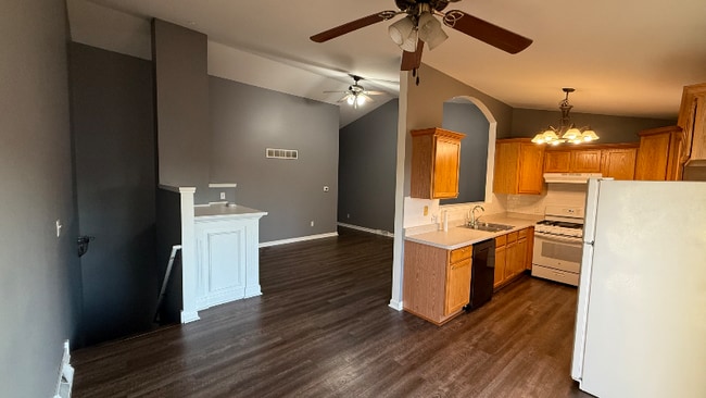 Building Photo - 1275 Penny Ln Rental