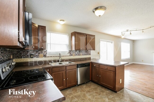 Photo - 5246 Melbourne Rd