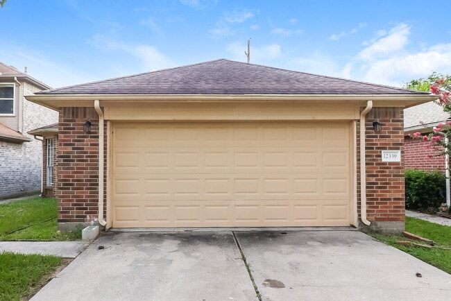 Building Photo - 12339 Westwold Dr Rental