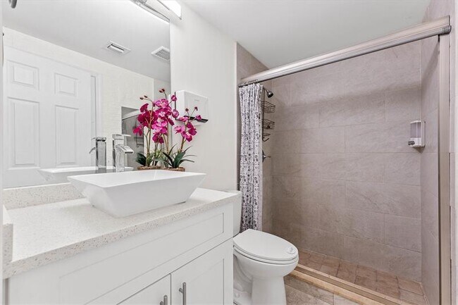 Photo - 4741 Holly Lake Dr