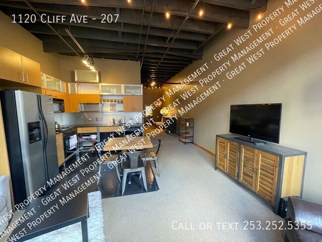 Photo - 1120 E Cliff Ave